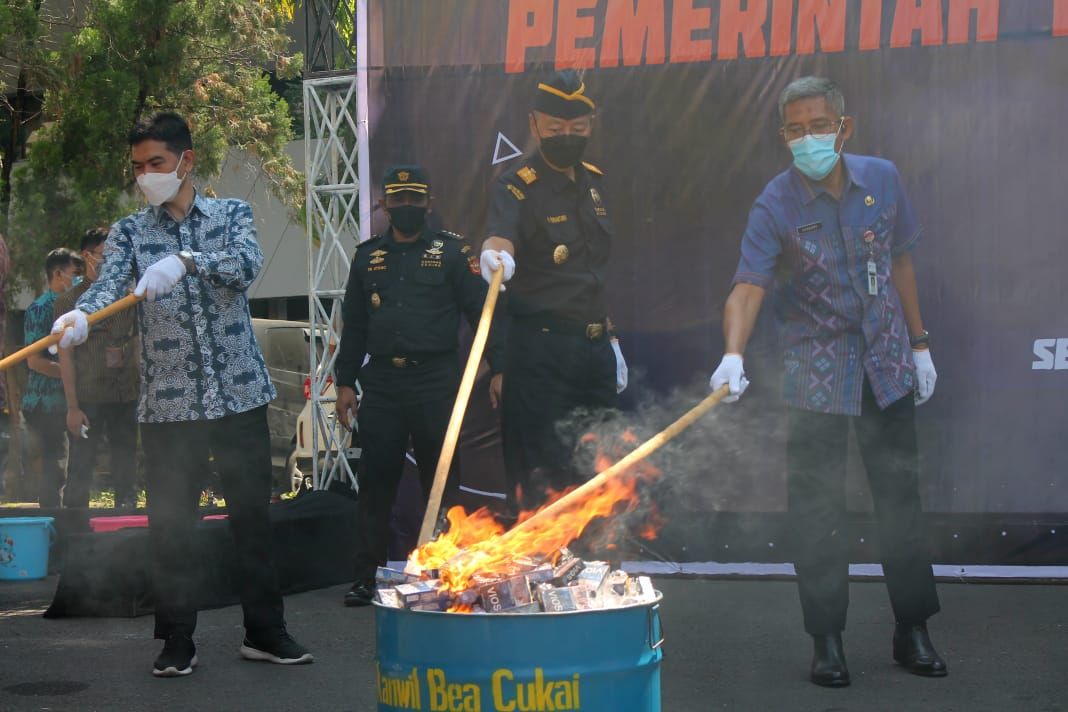 podiumnews.com-Imbas Marak Beredar Rokok Ilegal 